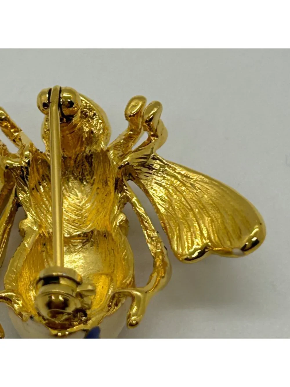 Joan Rivers Bee Brooch Lots of Love Enamel Hearts Multi-Color Rhinestone Insect